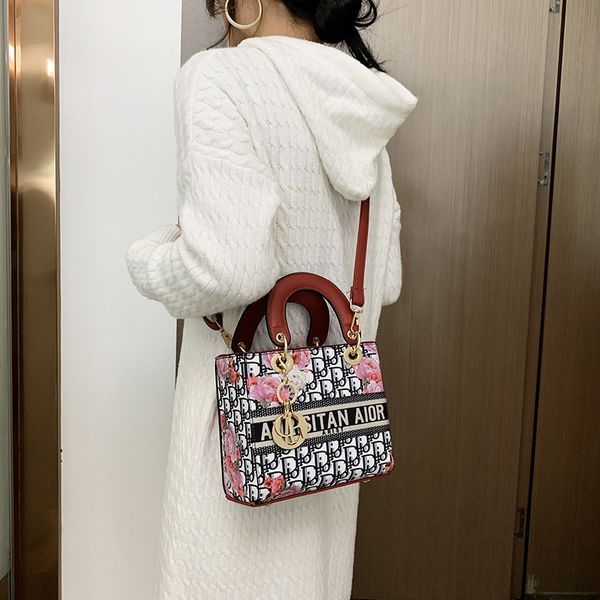 

80% store online sales women's bag printing hand-held bag red texture letter one shoulder messenger bag, Black;red