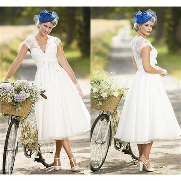 

2021 new chic v-neck short wedding es cap sleeve lace tulle gowns tea length appliques a-line bridal with belt 49re, White