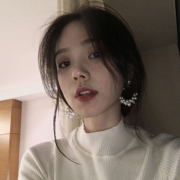 

show face small out earrings female good simple temperament net red personalized earrings pearl