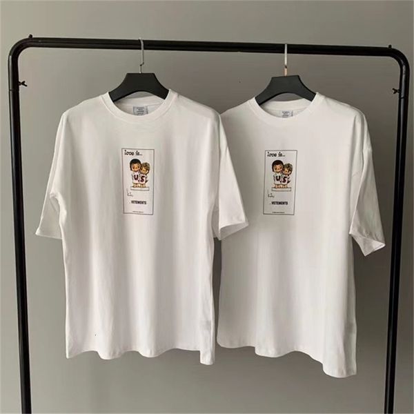 

2021 new men women couple lovers casual loose t-shirt vetements shop love is us t shirt embroidery tvm tee 8x85, White;black