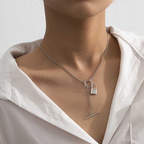 

creative jewelry simple fashion women ot buckle personalized street lock pendant alloy necklace, Silver