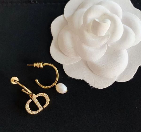 

2021 new east gate hook asymmetric earrings and pearl earrings, Golden