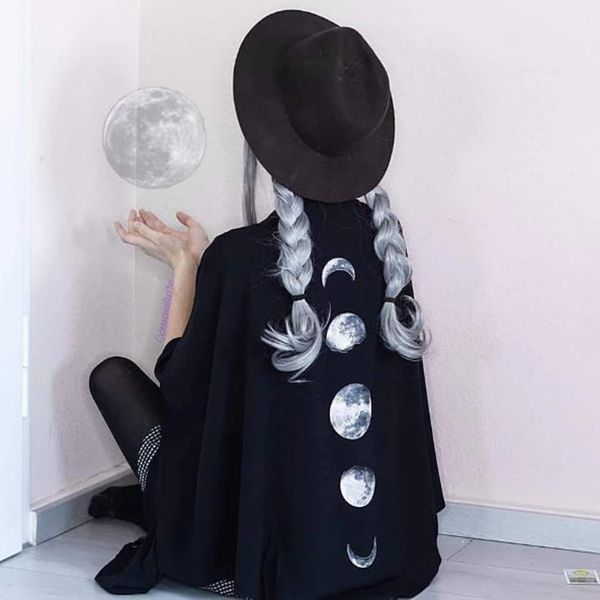 

vintage moon print capes coat goth loose women batwing shawl 2019 autumn dark long sleeve cape outerwear, Black;gray