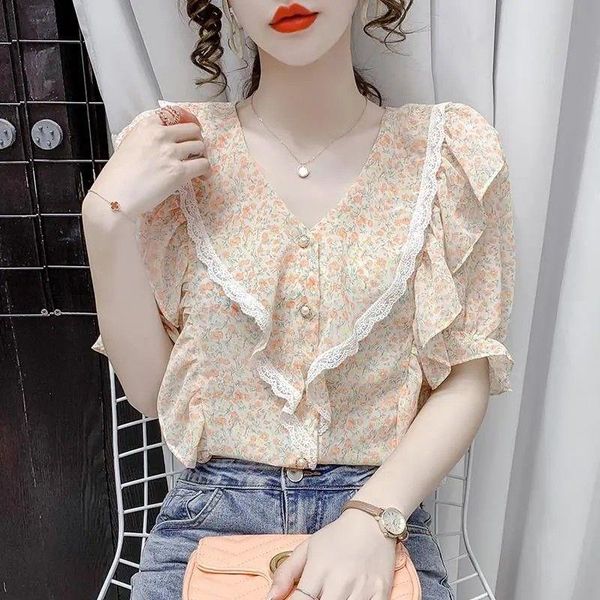 

women's blouses & shirts floral short-sleeved shirt female v-neck design niche french sweet super fairy 2021 summer, White