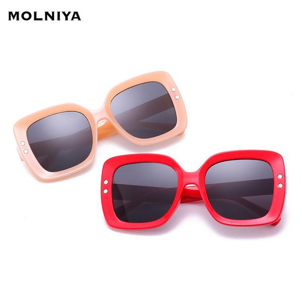 

sunglasses fashion square men women brand design rice nails sun glasses female gradient eyewear uv400 occhiali da sole uomo, White;black