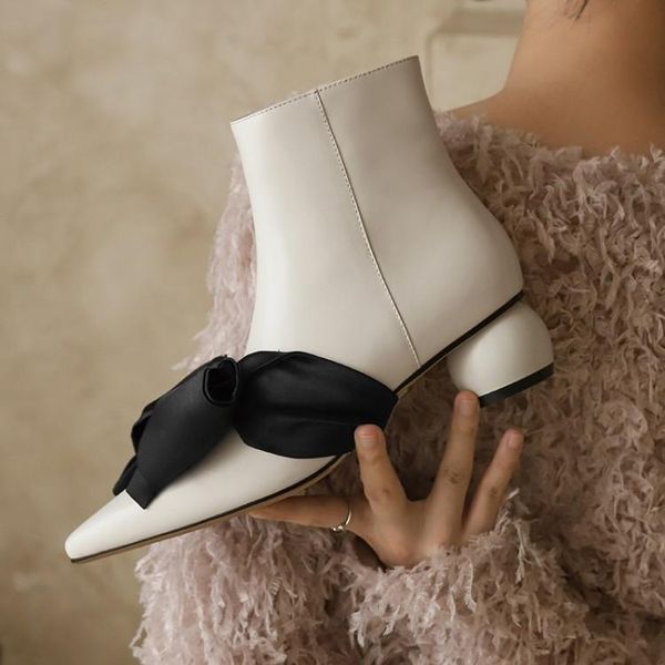 

boots cowhide side autumn 2021 sweet and versatile layer zipper pointed thick heel medium fashion, Black