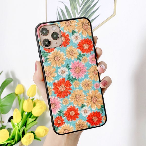

luxury cute cartoon daisy floral phone case for iphone 11pro max x xr xs max 6 7 8plus se chrysanthemum flowers soft coque cover