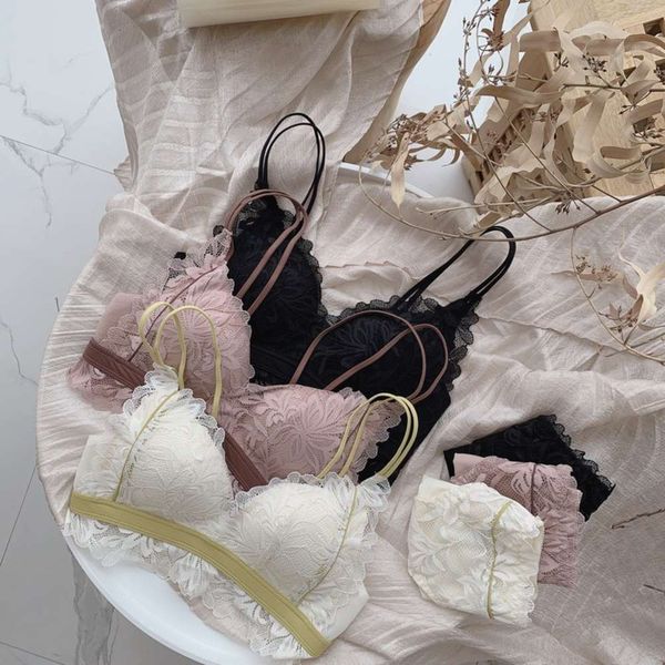 

6218 french lace small chest gathered thin triangle cup suit no steel ring back underwear women bra, Red;black