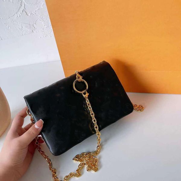 

2022 mini coussin designers luxurys shoulder bags woman fashion forward women crossbody purse wallet