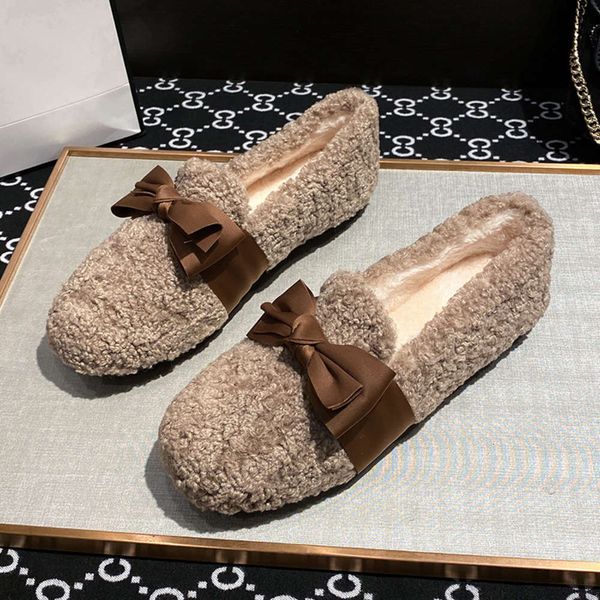 

for women's winter wear 2020 new net red lamb doudou plush thick soled cotton shoes large 41-43, White;red