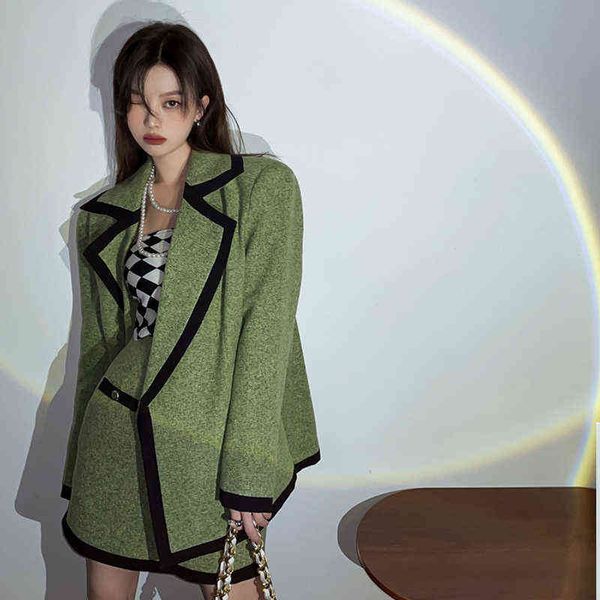 

large high-grade women's early autumn suit new fat mm loose thin fragrant coat green, White;black