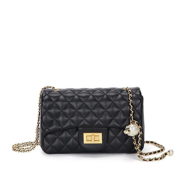 

luxury temperament, fashion, classic, high-quality leather goods, chain diversification, exquisite bags, women's messenger