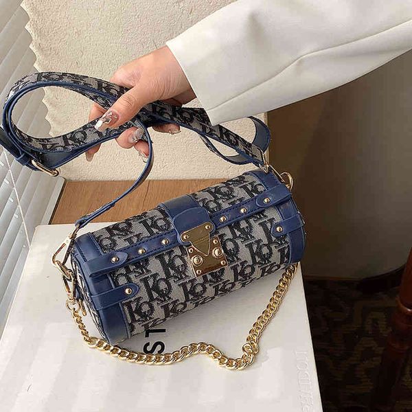 

2022 factory wholesale french minority small women's fashion autumn winter net red messenger chain single shoulder cylinder bag