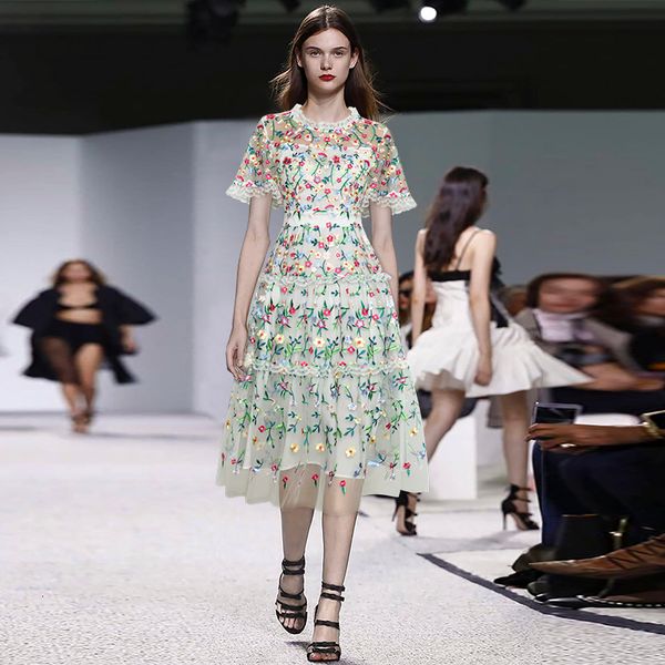 

elegant white/pink mesh floral embroidery midi es for women runway designer o-neck short sleeve pleated summer fnat, Black;gray