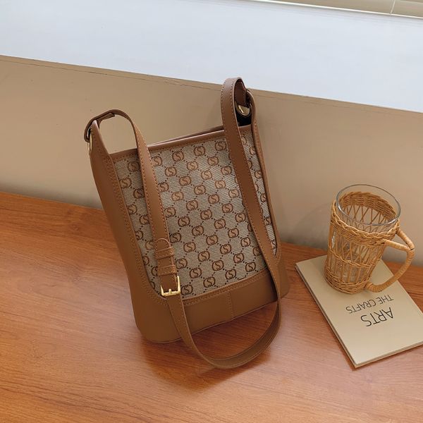 

70% off exclusive bag female new single shoulder messenger fashion decor personalized versatile fashion bag