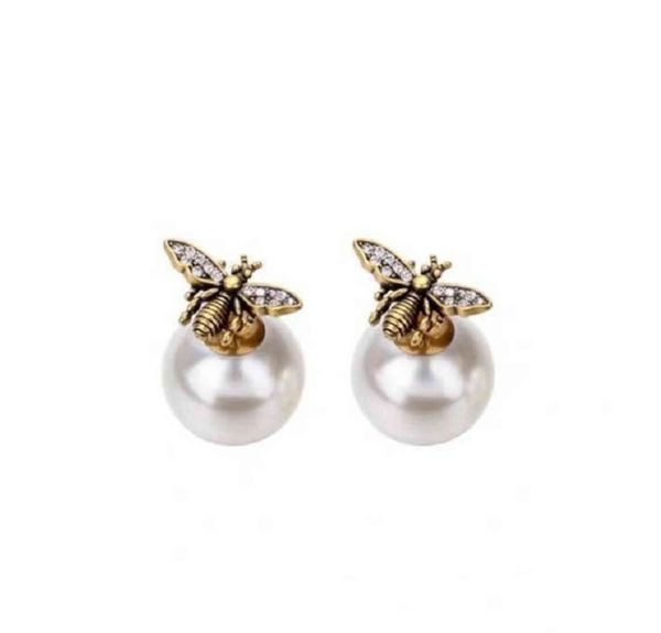 

70% off pearl small animal bee women's simple earrings, Silver