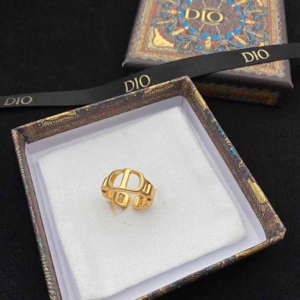 

2021 new fashion letter open female brass gold plated ring, Golden;silver