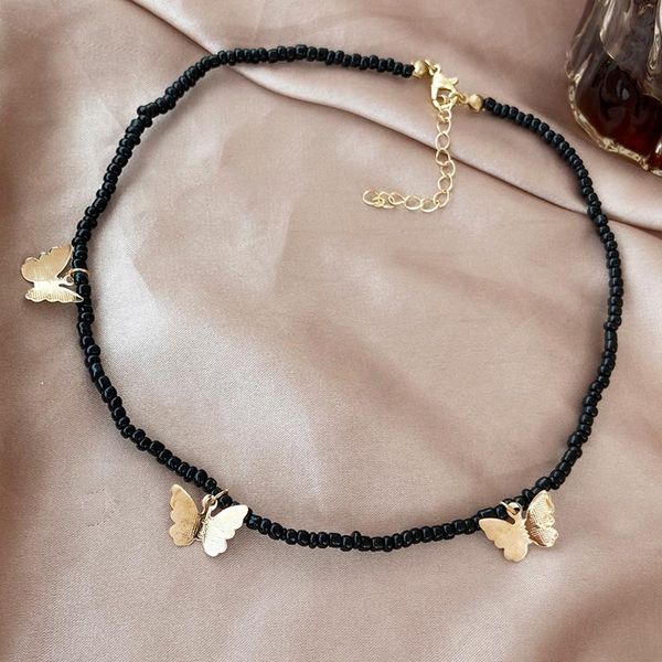 

chokers ladies personality trend rice bead necklace retro style butterfly pendant clavicle chain, Golden;silver