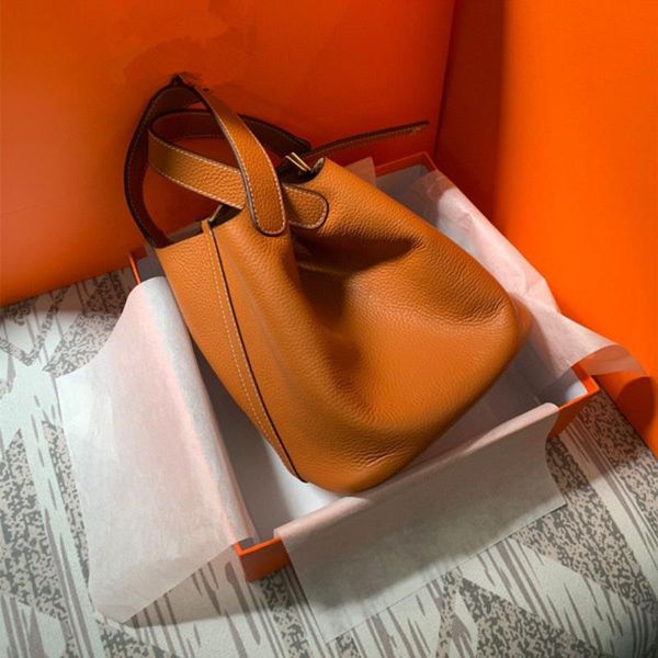 

2021 solid bag fashion summer shoulder large bag sale simple women's trend new color versatile portable handbag bucket capacity sxbcj