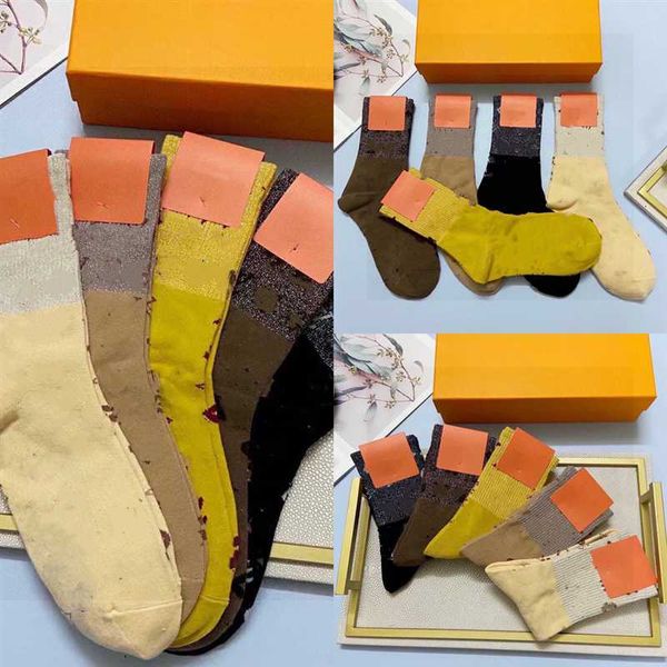 

zitfs new v letter mens medium breathable running luxury shoes designer barefoot soft sneakers women socks athletic sport hiking, Black;white