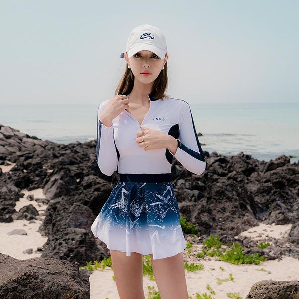

one-piece suits 2021 fashion sun proof long sleeve swimsuit women skinny slim quick dry breathable one piece swimming suit beach wear