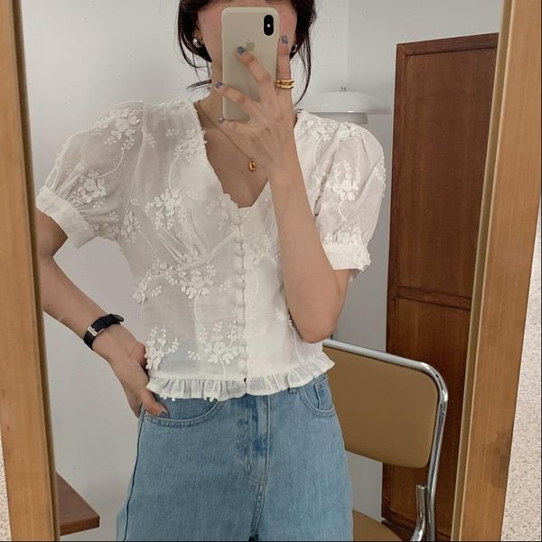 

2021 summer fashion blouses women sweet embroidery floral flounced shirt v neck puff sleeve blusas short, White