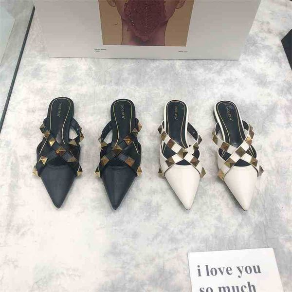 

v family rivet shoes women's spring and summer 21 years of soft bottom net zlh, Black