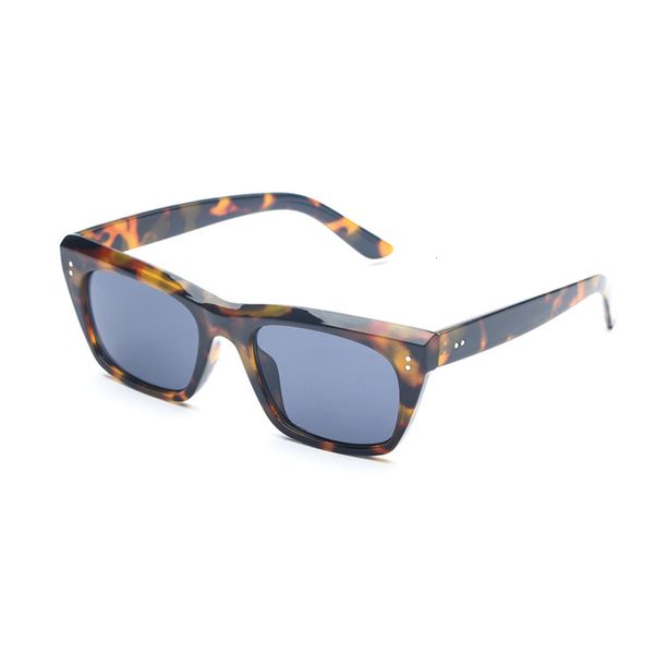 

new sunglasses women's net red in 2019, White;black