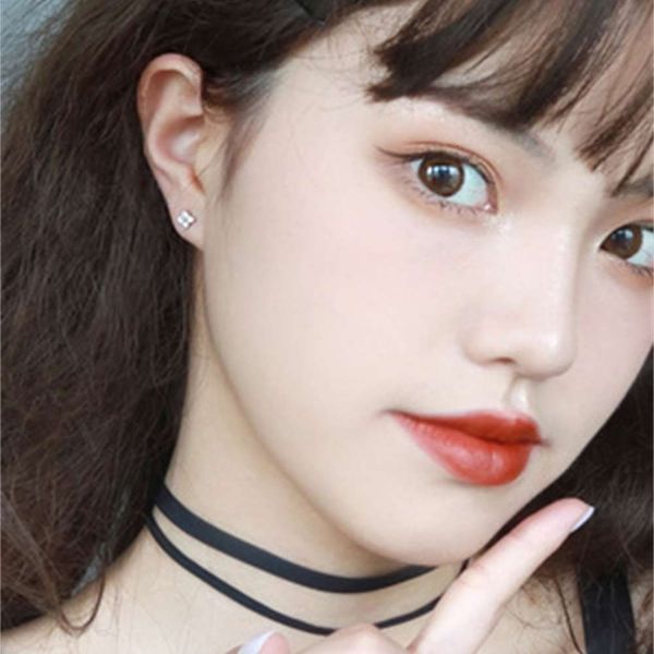 

clover earrings female version simple exquisite small fresh temperament
