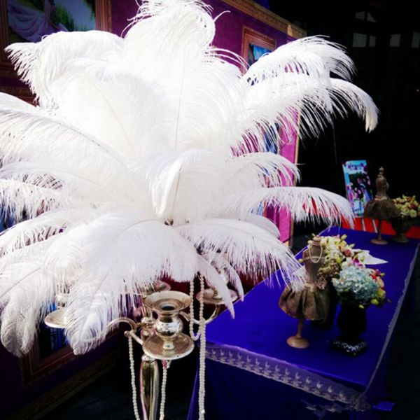 Elegante Party-Tischdekoration, 65–70 cm, gehobene weiße Straußenfedern, Hochzeit, DIY-Mittelstücke, Ornament, 100 Stück