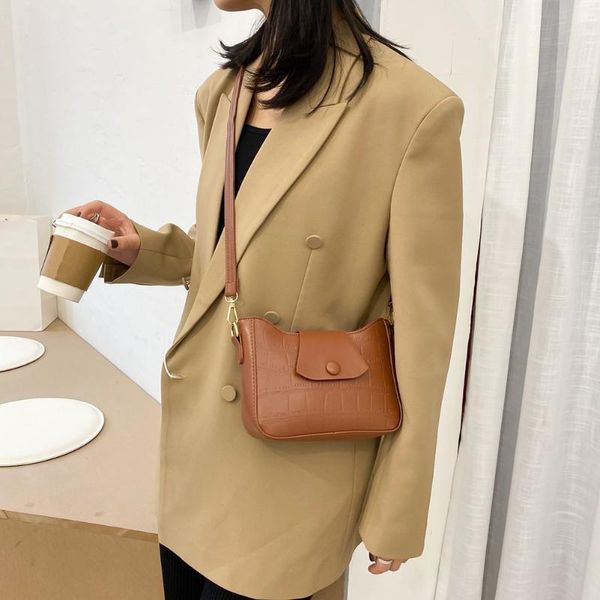 

cross body simply crossbody bags pu leather solid color simple messenger bag lady chain travel small handbags for women 2021