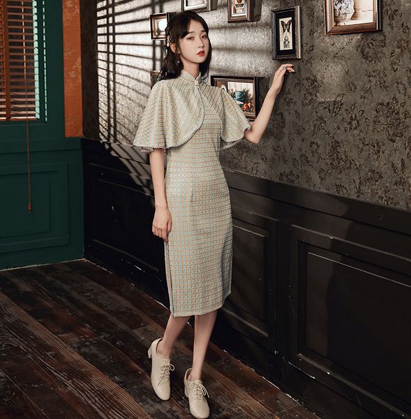 

luxury cheongsam elegant flocking shawl cape cheongsam medium length modified autumn and winter ladi temperament drs two-piece set, Blue;red