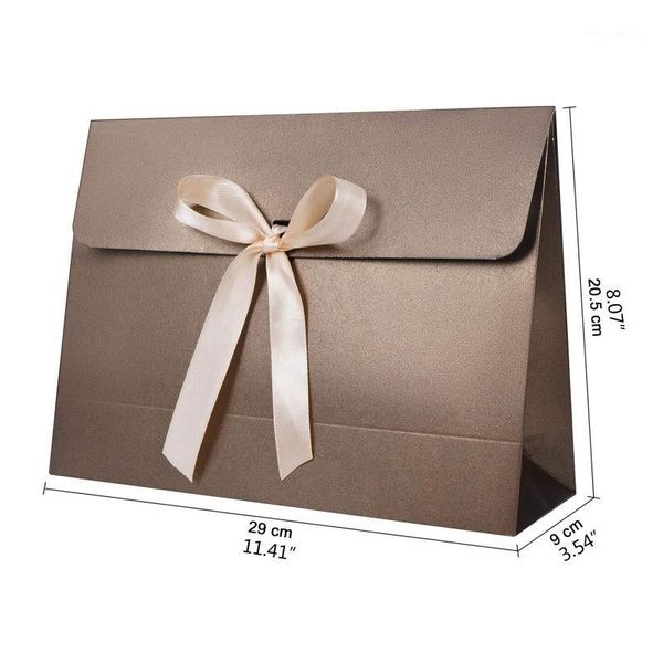 

gift wrap 20 pack paper bags with bow ribbon deluxe scarf gloves hats jewelry box1
