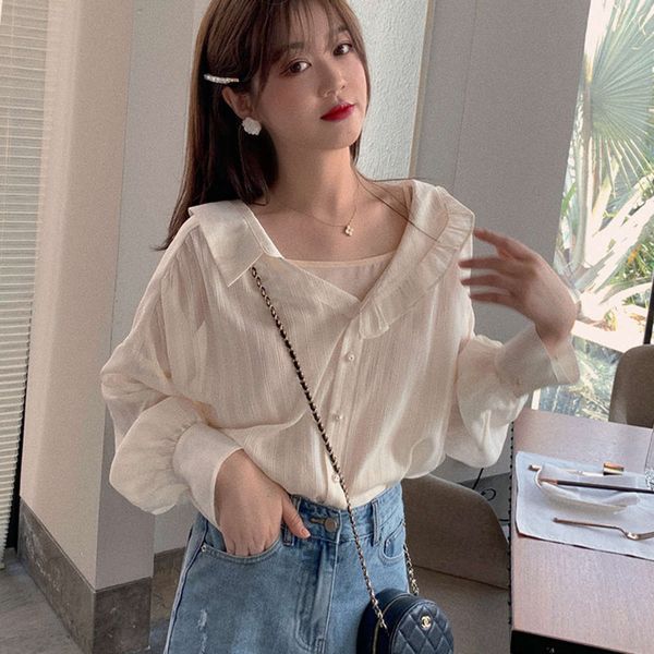 

women's design sense of clavicle small crowd, White