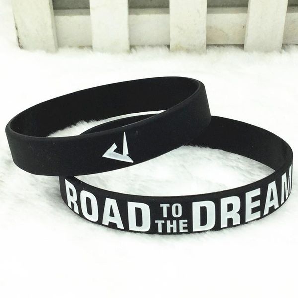 

charm bracelets 2021 "road to the dream""never give up"motivational silicone rubber band elastic inspirational gifts jew, Golden;silver