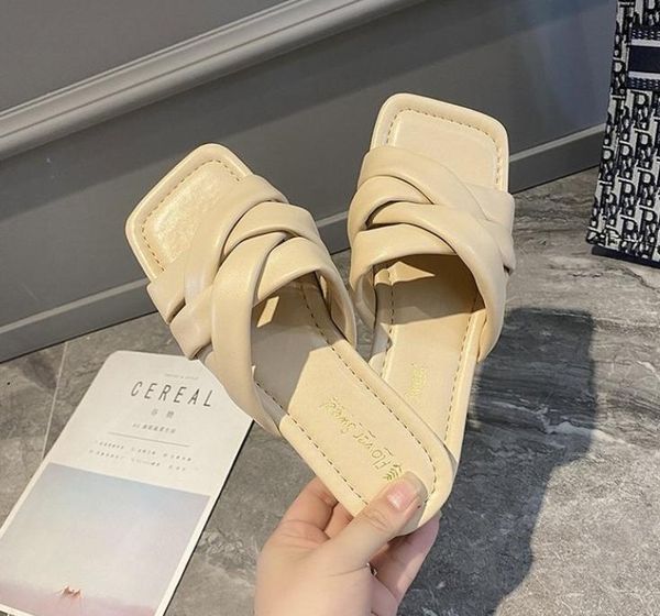 

slippers 2021 sandals women summer fashion lame and elegant, Black