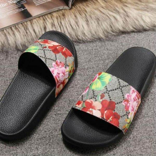 

luxury designer men or women slippers letter bathroom non-slip casual slides sandals summer fashion beach wide flat shoes size 35-46 with bo, Black
