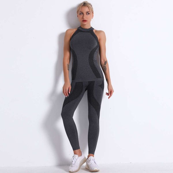 

2021seamless knitting stripe moisture absorption and sweat wicking long sleeve yoga suit sports running fitness pants, Gray