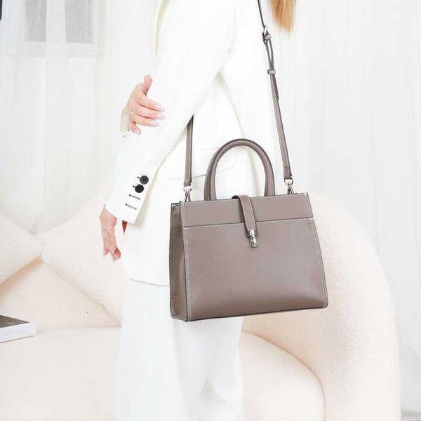 

luxury handbags hand layer cowhide wind tote bag 2021 leather women's fashion msenger single shoulder bag 1807