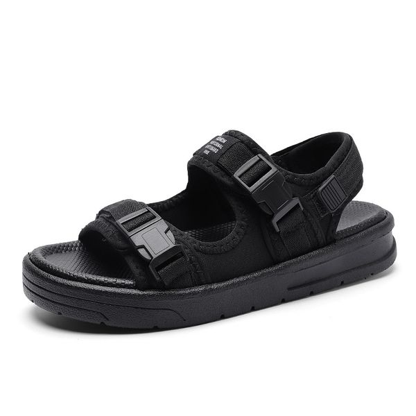 Sandali casual da uomo 2022 Estate Nuovi sandali da uomo sportivi piatti Moda scarpe da spiaggia semplici Calzature maschili taglia 36-44 Massaggio di tendenza