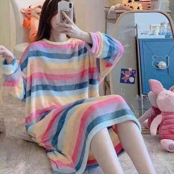 

beautiful flannel nightdress winter womens sleepwears loose leisure nightgowns warm sleepshirts fashion design wholesale, Black;red