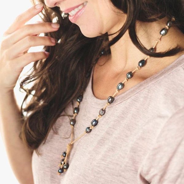 

chokers white baroque pearl leather knotted necklace,pearls lariat ,natural pearls and necklace,handmade necklace, Golden;silver