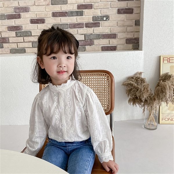 Frühling Herbst Mädchen Mode Temperament Spitze Weiße Hemden Koreanischer Stil Stehkragen Kinder Casual Langarm Blusen 210306