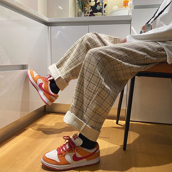 

2021 new winter thick plaid men's fashion retro casual men streetwear straight wide leg pants mens trousers 05vu, Black