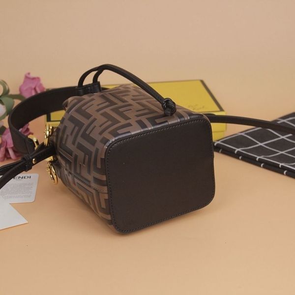 

luxurys designers handbag the latest bag for women in 2021