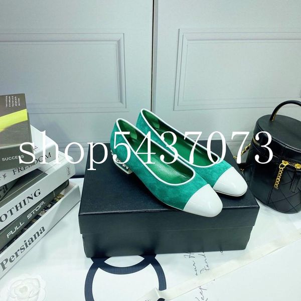 

dress shoes women 2021 brand designer leather high heels chain decoration design lady classic retro fashion, Black