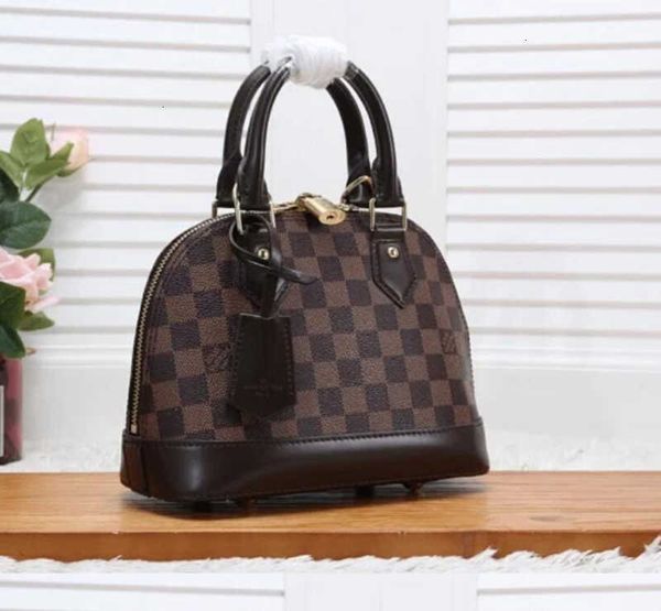 

handles shell european brand totes series designer bag handbag luxury handbags iconic m53152 shoulder bags m53151 cross body chess bag c