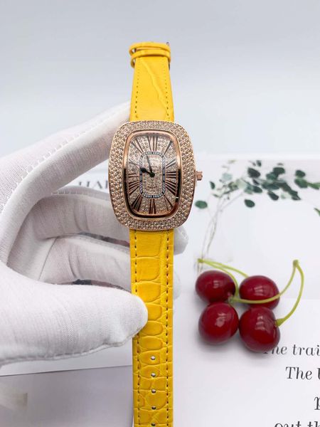

new arrive luxury mens watches quartz watch designer watches diamond bezel leather strap watch fashion accessories for ladies, Slivery;brown