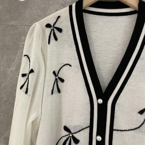 

women's knits & tees european goods autumn v-neck color-block long-sleeved cardigan., White