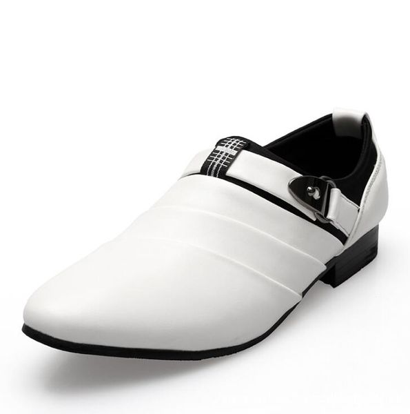 Venda Quente-Nova Primavera Outono Homens Formal Casamento Sapatos de Luxo Homens de Negócios Sapatos de Negócios Homens Mocassins Apontados Toe Sapatos